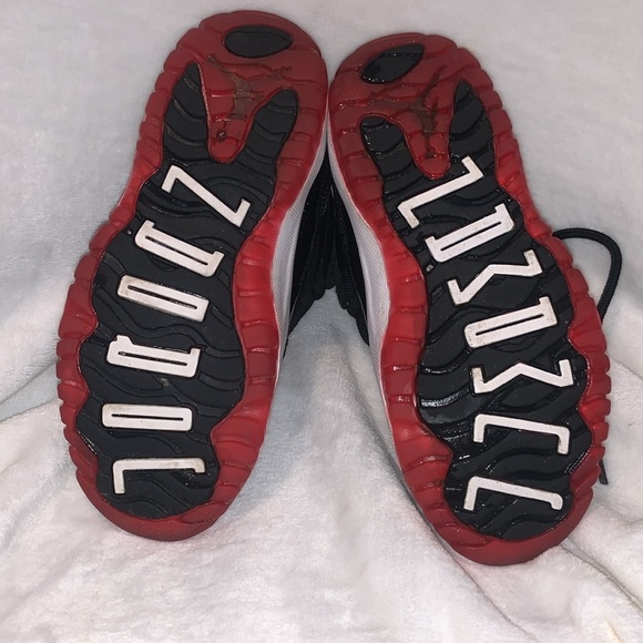Jordan Retro 11 Bred Hightops - Picture 7 of 7